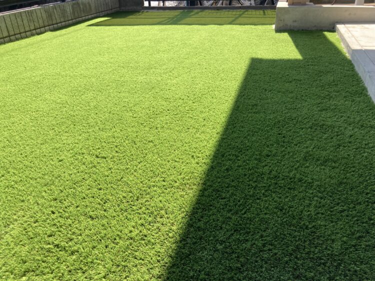 北名古屋市・土のお庭が鮮やかな人工芝空間に一新